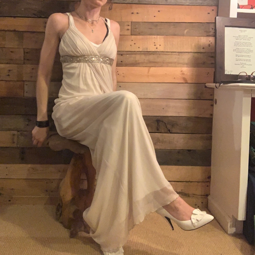 City Triangles Cream Gold Prom Dress - Picture 8 of 14